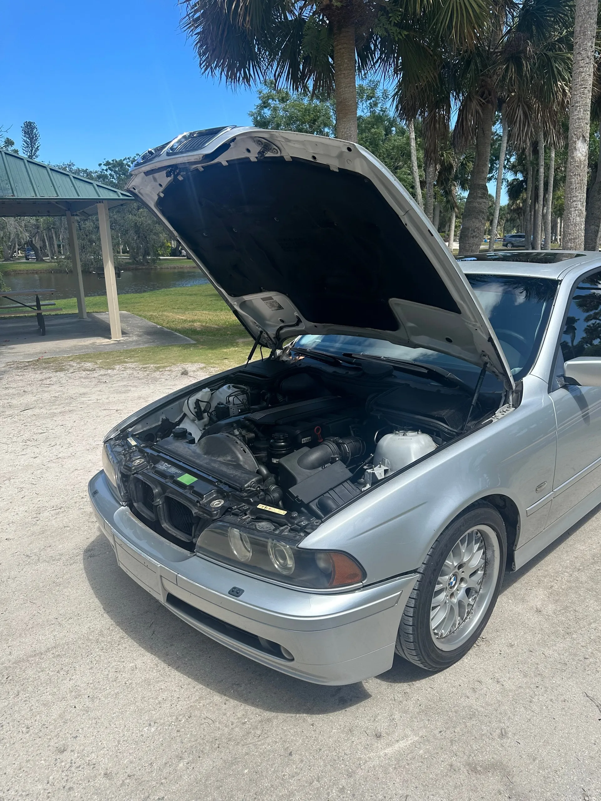 2003 BMW 530i